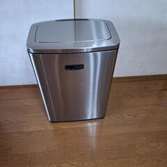 商談中です！47L　ステンレス製自動開閉式ゴミ箱の画像