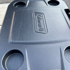 Coleman車輪付きクーラーボックスの画像