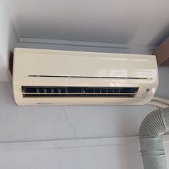 洗濯機＆エアコン　各１台　併せて10､000円の画像