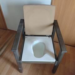 家具調トイレチェアの画像