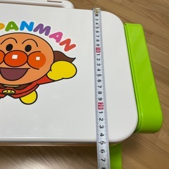 アンパンマンミニテーブルの画像