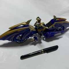 仮面ライダー ナイト　サバイブ ダークライダー R＆Mの画像