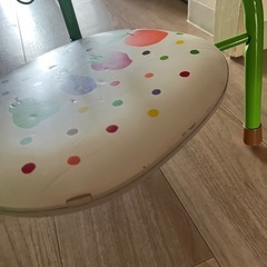 はらぺこあおむし　子ども椅子の画像