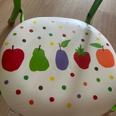 はらぺこあおむし　子ども椅子の画像