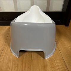 ベビービョルン　おまるの画像