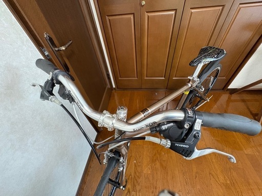 GIANT ESCAPE 軽快クロスバイク SHIMANO 27速 中古自転車