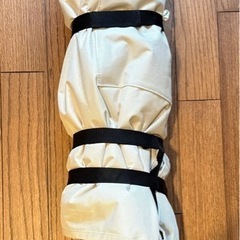 ニトリ洗えるバタフライチェア　スツール付きの画像