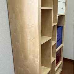 IKEAシェルフユニット本棚飾棚の画像