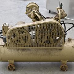 ≪zyt2383ジ≫ 東芝/TOHSHIBA エアーコンプレッサー TOSCON/トスコン CDV-22SP2 3相200V 2.2kW 80L 簡易動作確認済/現状品 エアツール/自動車整備工場/産業機器/DIY/バイク/車検/塗装 70801-02の画像