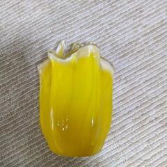 ガラスの花瓶の画像