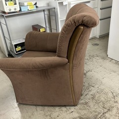 A2508-272 karimoku カリモク 1人掛けソファ スウェード ブラウン 中古の画像
