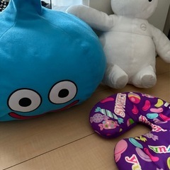 おもちゃ、ぬいぐるみ、サングラス全部で15点の画像