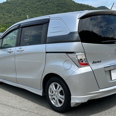 《平成25年式フリードスパイク ハイブリッド ジャストセレクション 禁煙清潔☆極上美車！》左パワースライドドア/スマートキーX2個/Gathersナビ/バックモニター/クルーズコントロール/ETC/VSA☆コンパクトミニバン☆荷室がとても広いので車中泊やバン代わりにも使えます！の画像