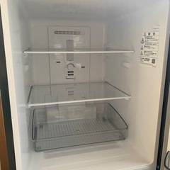 SHARP冷蔵庫の画像