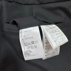 レディース スーツ黒　上下セット＋シャツの画像