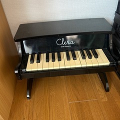 おもちゃのピアノの画像
