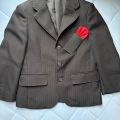 子供服、110センチ。スーツ、卒園式、入学式の画像