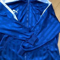 PUMAジャージ上
の画像