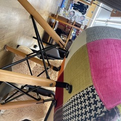 【ドリーム川西店御来店限定】デザインチェア/シミあり/中古品 【2125560000022942】の画像