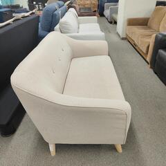値下げしました！ジモティー見た！で5％OFF！【2人掛けソファ】ファブリック コンパクトの画像