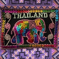 タイ土産　フラットポーチの画像
