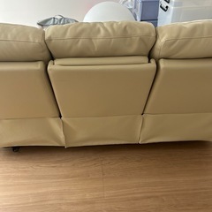 【連休中無料‼️】ニトリ電動ソファの画像