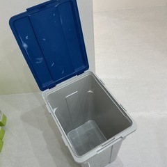 ゴミ箱の画像