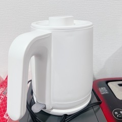 ほぼ未使用 電気ケトル 箱あり 
の画像