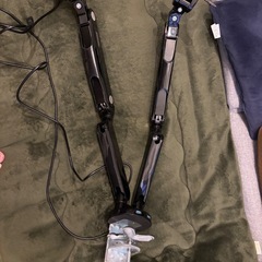 Loctek フルモーションガス圧式モニターアーム ホワイトD8Wの画像