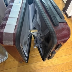 スーツケースの画像