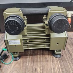 【中古】HAIGA ハイガー 超小型エアーコンプレッサー HG-DC880N1【ハンズクラフト熊本けやき通り店】【店頭取引限定】の画像