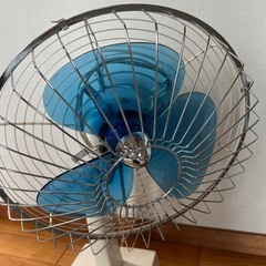 レトロ扇風機の画像