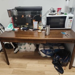 本日片付けをした物です。配送のみで、引き取りはお断りします。の画像