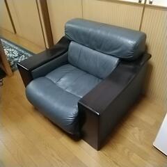 レザーソファーの画像