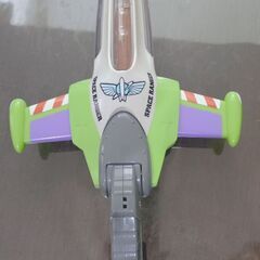 バズライトイヤー　おもちゃの画像
