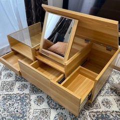 ドレッサーテーブル ディスプレイ収納付き 可動ミラー付きの画像