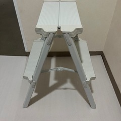 脚立(ホワイト)の画像
