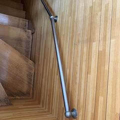 階段の手すりの画像
