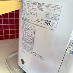 コロナ FF式ストーブ FFD-68BSN 2022年製 排気トップ付きの画像