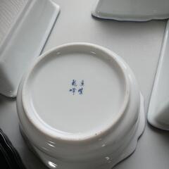 回転台つき和食器の画像