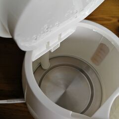 電気ケトルの画像