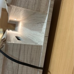 セミダブルベッドフレーム(マットレスなし)コンセント、照明付きの画像