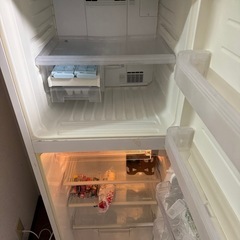 シャープ冷蔵庫の画像