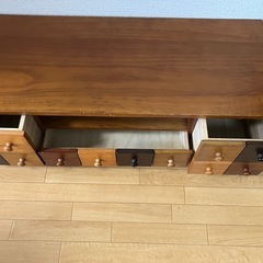 テレビ台の画像