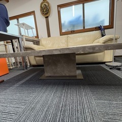 大理石調ローテーブル　高級感ありの画像