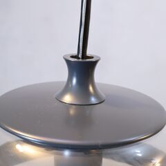 LUMINABELLA(ルミナベッラ)取り扱いの VISTOSI(ヴィストージ)よりFutura(フトゥラ)ペンダントライトです。乳白色とクリアガラスに黒のメタルがアクセントのモダンな天井照明♪の画像