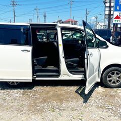 自社ローンでお悩みを解決！！ローンに強い！！かなりのお問合せがあります！！全国販売 (在庫番号L05）トヨタ ヴォクシー2.0 ZS 煌III 4WD　1年保証　両側Pスラ　後席モニター　Bカメ （ホワイトパールクリスタルシャイン）カーリース　札幌　函館　全国　自社分割　リース　ネオドライブローンの窓口　マイネオオートローンの画像