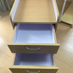 🪑✨【パソコンデスク・美品】お譲りします！の画像