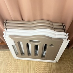 【お取引中】週末限定値下⭐︎日本育児　たためるベビーサークル pawo の画像