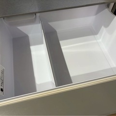 AQUA製冷蔵庫（355L）の画像